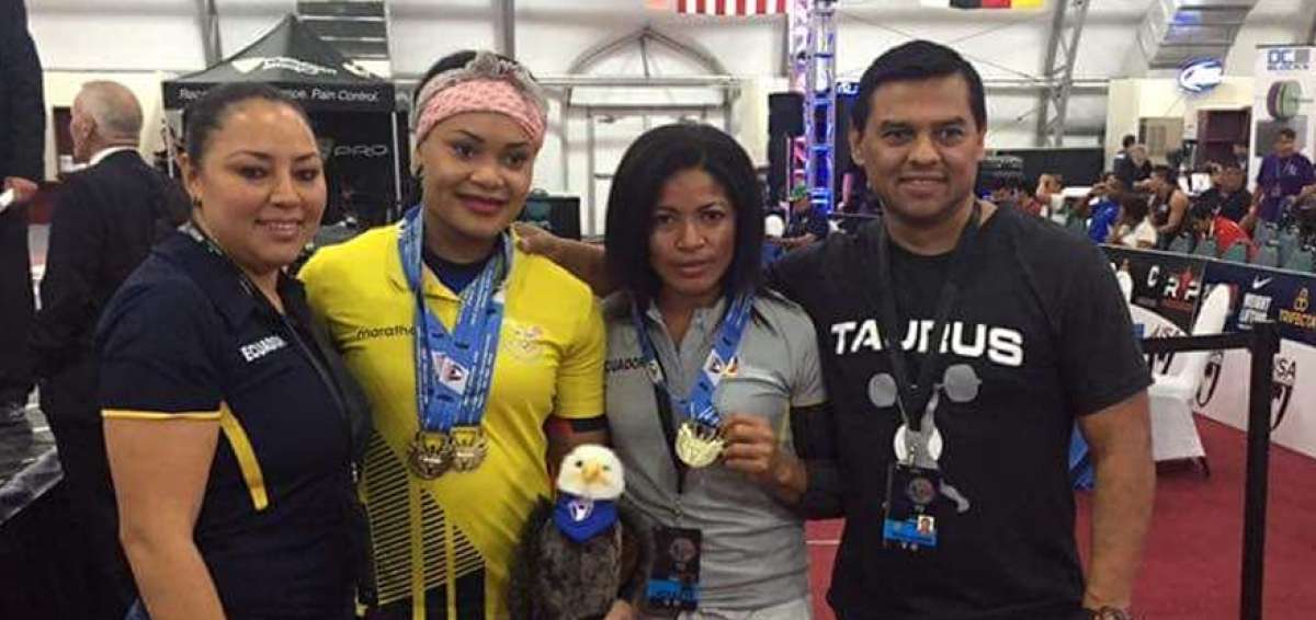 Los pesistas ecuatorianos regresan con 18 medallas