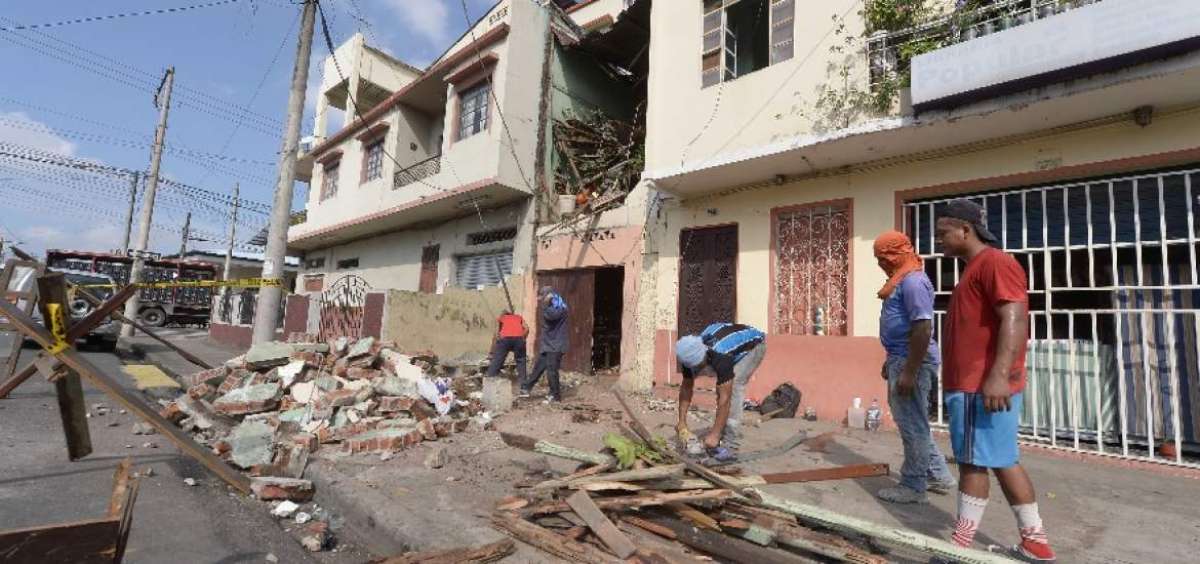 Varios inmuebles del centro de Guayaquil resultaron con afectaciones tras el terremoto ocurrido el pasado s&aacute;bado, cuyo epicentro fue Pedernales.