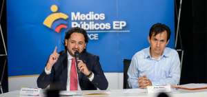 Andr&eacute;s Michelena (i.), gerente general, explic&oacute; junto a Jorge Alb&aacute;n (d.) la situaci&oacute;n de los medios p&uacute;blicos.