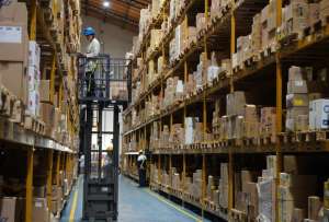 El Ministerio de Salud Pública comenzó la distribución inmediata de medicamentos esenciales y dispositivos médicos en todo el país.