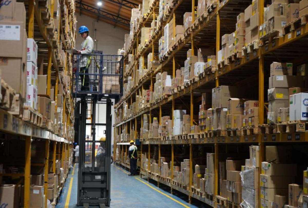 El Ministerio de Salud Pública comenzó la distribución inmediata de medicamentos esenciales y dispositivos médicos en todo el país.