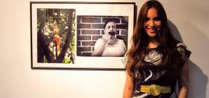 En esta gr&aacute;fica de archivo se muestra la obra &ldquo;Erotismo y religi&oacute;n, una mujer obscena&rdquo; de Tamara Mej&iacute;a, en el Sal&oacute;n de la Mujer cap&iacute;tulo 2015.