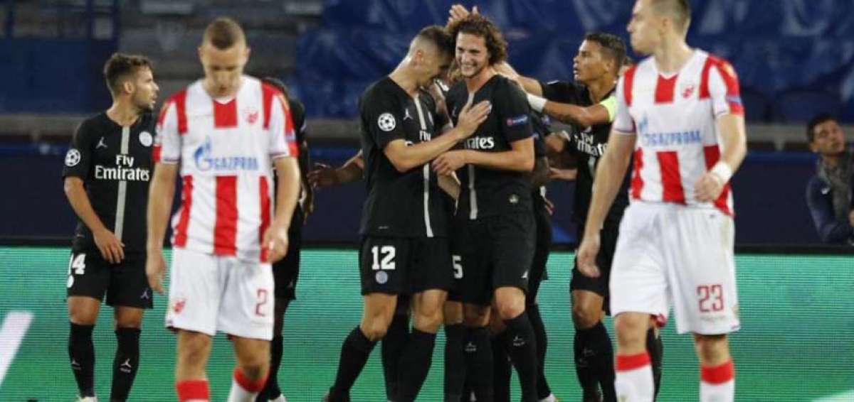 UEFA multa a PSG y abre investigaci&oacute;n por incidente de aficionados