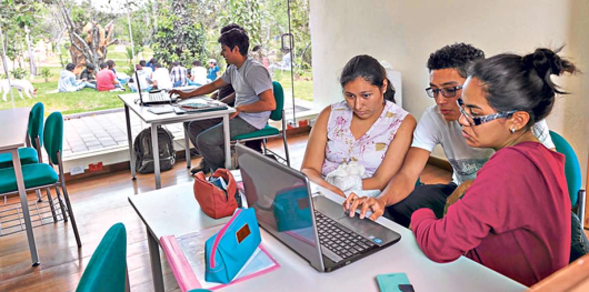 Los 415 estudiantes de Yachay obtuvieron promedios superiores a 939 puntos en el ENES. Foto:Archivo / El Tel&eacute;grafo
