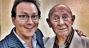El actor David Reinoso poste&oacute; esta imagen en su cuenta de Twitter, junto a un mensaje de p&eacute;same por el fallecimiento de su colega Luis Taranto
