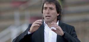 Guillermo Almada utiliz&oacute; a nueve jugadores en la zona defensiva durante 2016