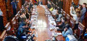 El presidente Rafael Correa abord&oacute; ayer varios temas en un conversatorio con periodistas en Quito.