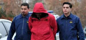 Los agentes de la Polic&iacute;a de Investigaciones de Chile capturaron en la terminal Internacional de ese pa&iacute;s al expolic&iacute;a Jonathan Quinde.
