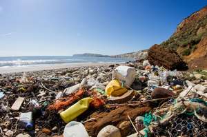 Grandes cantidades de pl&aacute;stico y basura se concentran en el llamado &ldquo;gran basural del Pac&iacute;fico&rdquo;, cuya superficie equivale al estado de Texas. Foto: LEONARDO BOIX