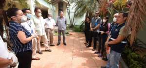 Autoridades eval&uacute;an estado de antigua maternidad de Guayaquil