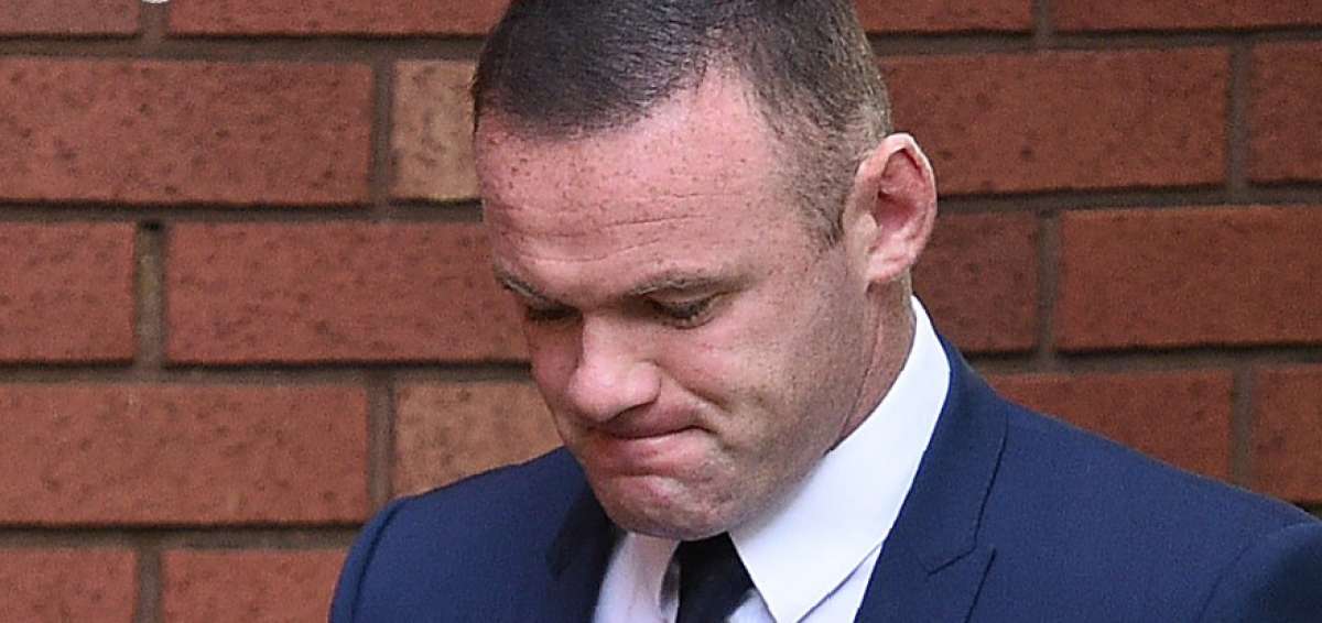 Wayne Rooney, condenado a 2 a&ntilde;os sin conducir y 100 horas de trabajos sociales