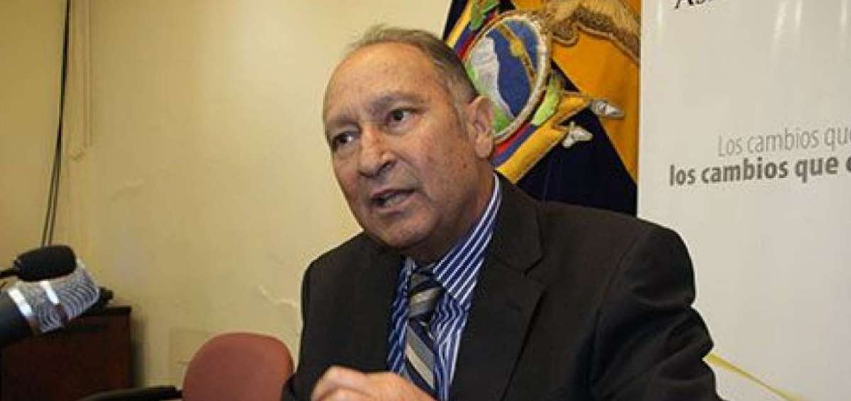 Oswaldo Larriva, designado gobernador de Azuay.