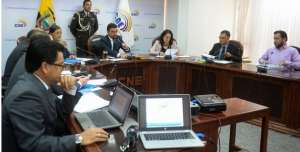 En la sesi&oacute;n plenaria del CNE se conoci&oacute; la resoluci&oacute;n, que ser&aacute; enviada a la Corte Constitucional. FOTO: &Aacute;lvaro P&eacute;rez / EL TEL&Eacute;GRAFO