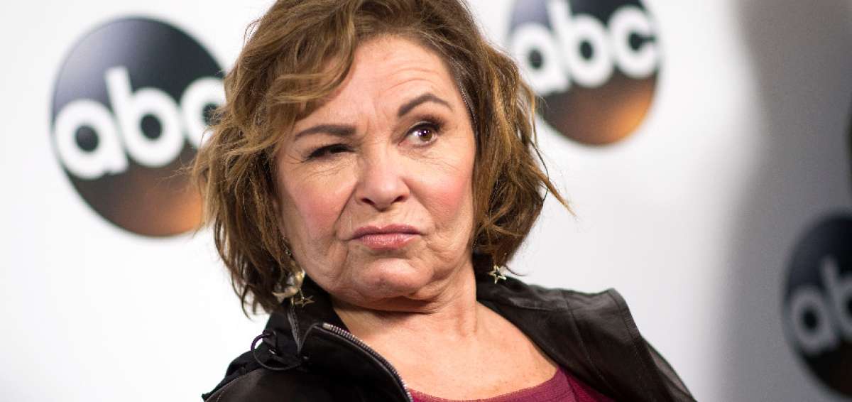 La cadena ABC decidi&oacute; cancelar la famosa serie "Roseanne" por los comentarios racistas de su protagonista. 
