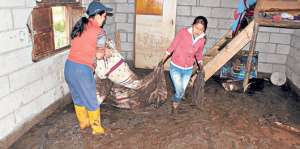 En el sector Chiquintad, en Azuay, los moradores todav&iacute;a sufren los estragos de las &uacute;ltimas lluvias. Foto: Diana Vera/ El Tel&eacute;grafo