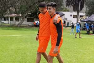 Álex Arce (izquierda) se irá al finalizar la temporada