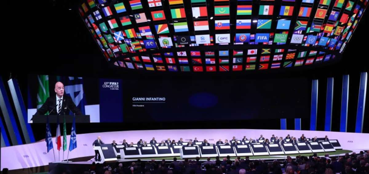 FIFA reconoce a Francisco Egas como &uacute;nico presidente de la FEF