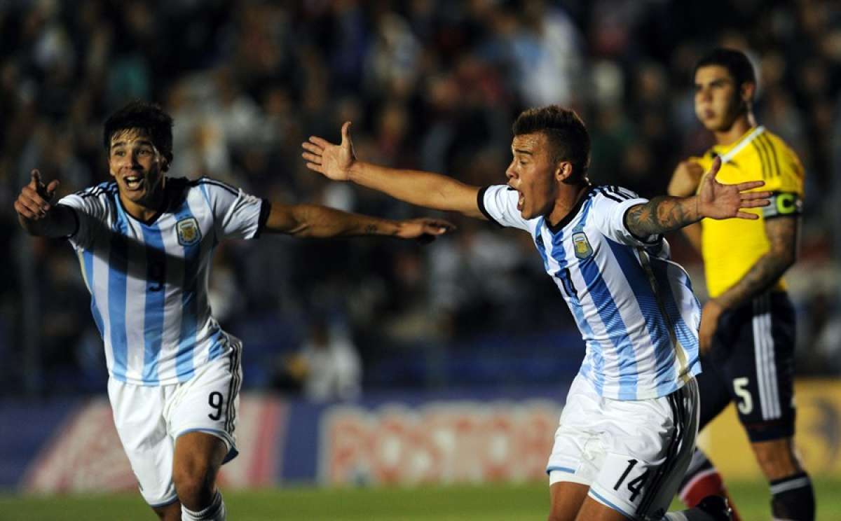 Barrera, volante del Atl&eacute;tico Junior, mostr&oacute; su categor&iacute;a para definir con precisi&oacute;n anotando el 1-0. Foto: Agencia AFP