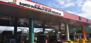 El dinero que genera el peaje establecido por la provincia ts&aacute;chila en la v&iacute;a que la conecta con la Sierra financiar&aacute; la ampliaci&oacute;n de la ruta.