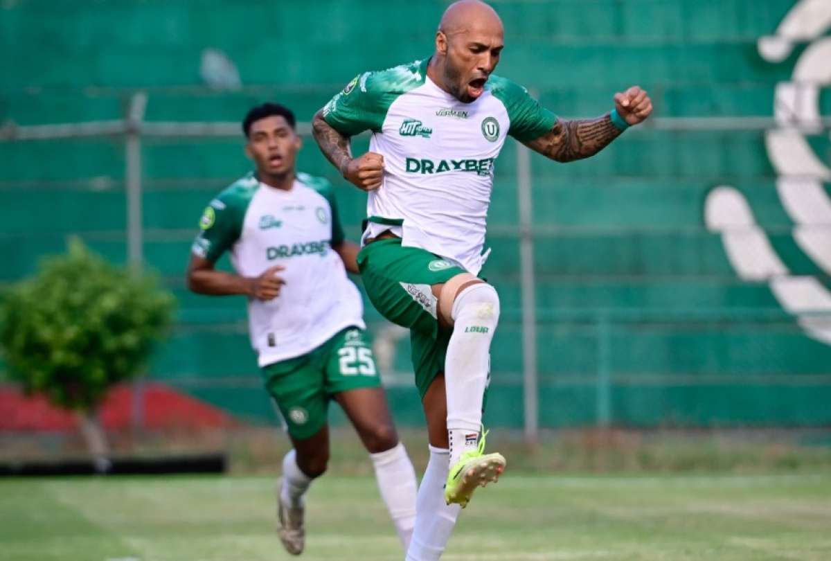 Liga de Portoviejo recibir&aacute; a Barcelona