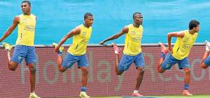 Los seleccionados Frickson Erazo (izq.), Carlos Gruezo, &Eacute;nner Valencia y Joao Rojas forman parte de la base de jugadores que participaron en el Mundial de Brasil. Foto: Internet.
