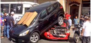 Exceso de velocidad provoca accidente de tr&aacute;nsito en Guayaquil