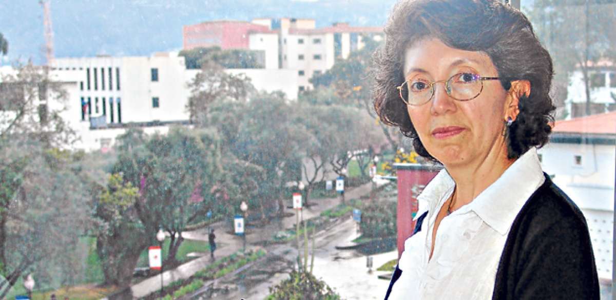 Alexandra Astudillo. Docente, investigadora y directora del departamento de espa&ntilde;ol de la Universidad San Francisco