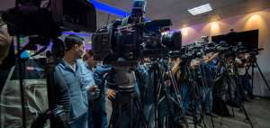 El mandatario alent&oacute; a los medios a ser cr&iacute;ticos.
