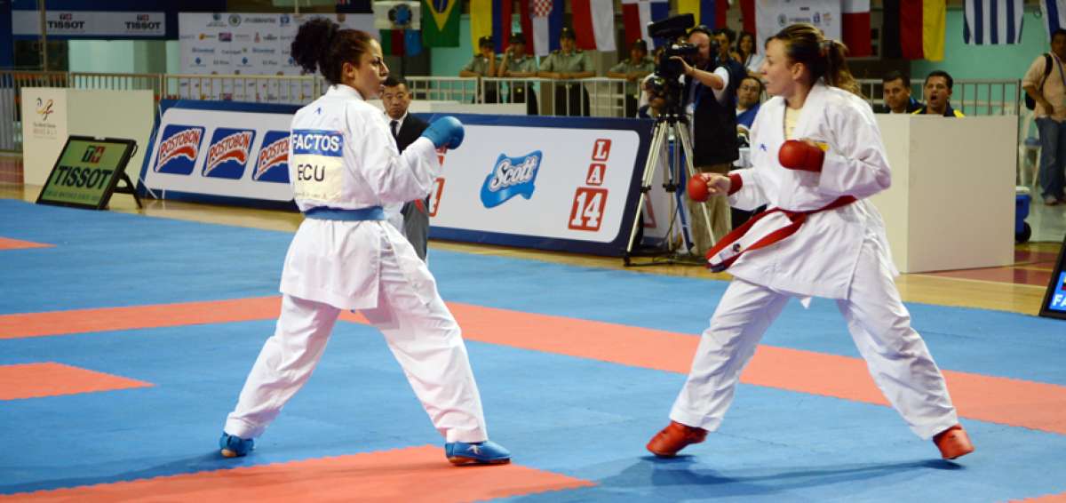 La pichinchana Jacqueline Factos (foto) logr&oacute; la medalla de oro en la categor&iacute;a kumite -61 kg.
