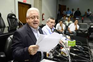 La gesti&oacute;n de Chiriboga se sostiene en su &lsquo;equipo&rsquo;