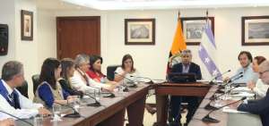 El presidente Len&iacute;n Moreno y la vicepresidenta Mar&iacute;a Alejandra Vicu&ntilde;a lideraron la reuni&oacute;n en Guayaquil. 