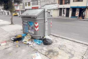 Falta de recolecci&oacute;n de basura provoca queja de los quite&ntilde;os