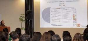 Ecuador abre debate sobre uso terap&eacute;utico de la marihuana