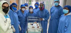 El hospital del IESS de Manta que trata a pacientes covid-19, el 15 de mayo pasado dio de alta a su primer neonato que lleg&oacute; contagiado por el virus. 