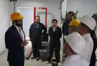 El alcalde de Quito durante la inspección de la obra.