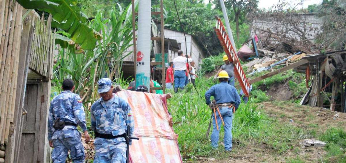 Deslaves en el cerro El Gatazo ponen en alerta a Esmeraldas