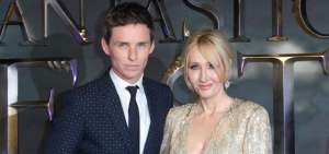 Eddie Redmayne, quien dio vida a Lili Elbe en La Chica Danesa, se encuentra actualmente trabajando en la tercera entrega de Animales Fant&aacute;sticos, escrita y producida por Rowling. 