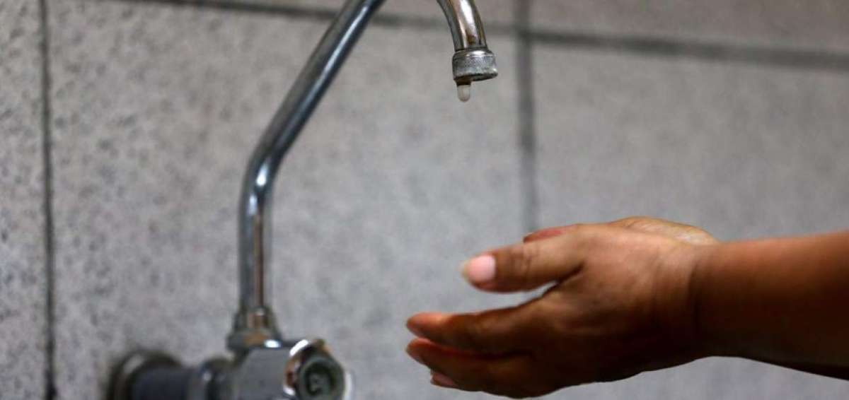 Interagua anuncia suspensi&oacute;n del servicio en la V&iacute;a a la Costa