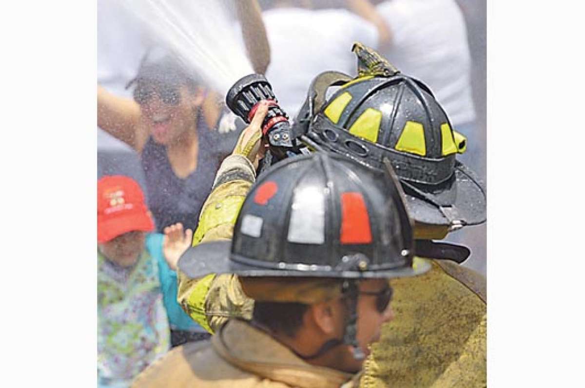 Bodega se incendi&oacute; en Guayaquil