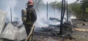 Un incendio consumi&oacute; una vivienda de dos adultos mayores en Chone.