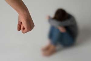 Una menor de edad fue abusada mediante extorsión en Quito.
