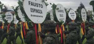 Acto de recordaci&oacute;n para los soldados ca&iacute;dos en la guerra del Cenepa de 1995.