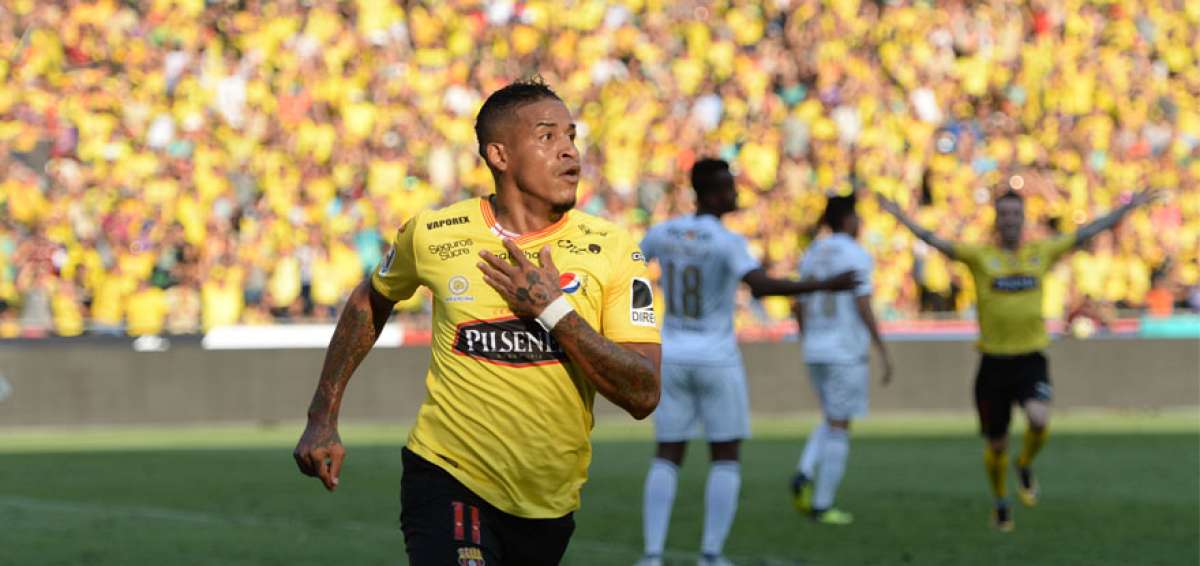 El volante Michael Arroyo, de Barcelona, marc&oacute; el tanto de apertura del partido contra Liga de Quito -ayer- en el estadio Monumental de Guayaquil. El local lleva siete fechas sin ganar en la etapa, con cinco empates y dos derrotas.
