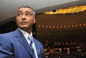 "Ladr&oacute;n tiene que ir a la c&aacute;rcel", dice Romario al comentar arresto de vicepresidente de la CBF