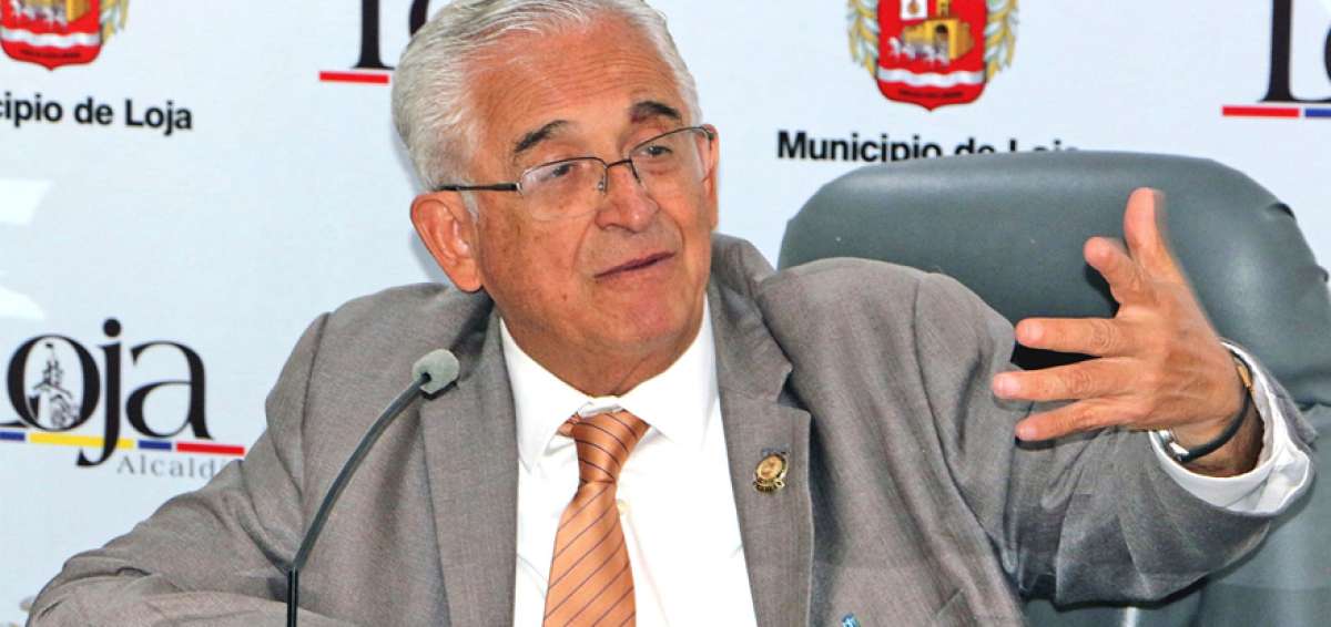 Jos&eacute; Bol&iacute;var Castillo, alcalde de Loja.