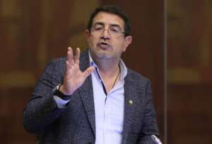 Jueza llama a juicio al exasambleísta correísta Santiago D. por presunta violación y ratifica su prisión preventiva