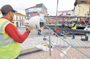 Las c&aacute;maras tienen un alcance de 300 metros a la redonda y fueron ubicadas en sitios estrat&eacute;gicos de las ciudades de Tulc&aacute;n y Mont&uacute;far. Foto: Carlos Jim&eacute;nez / El Tel&eacute;grafo