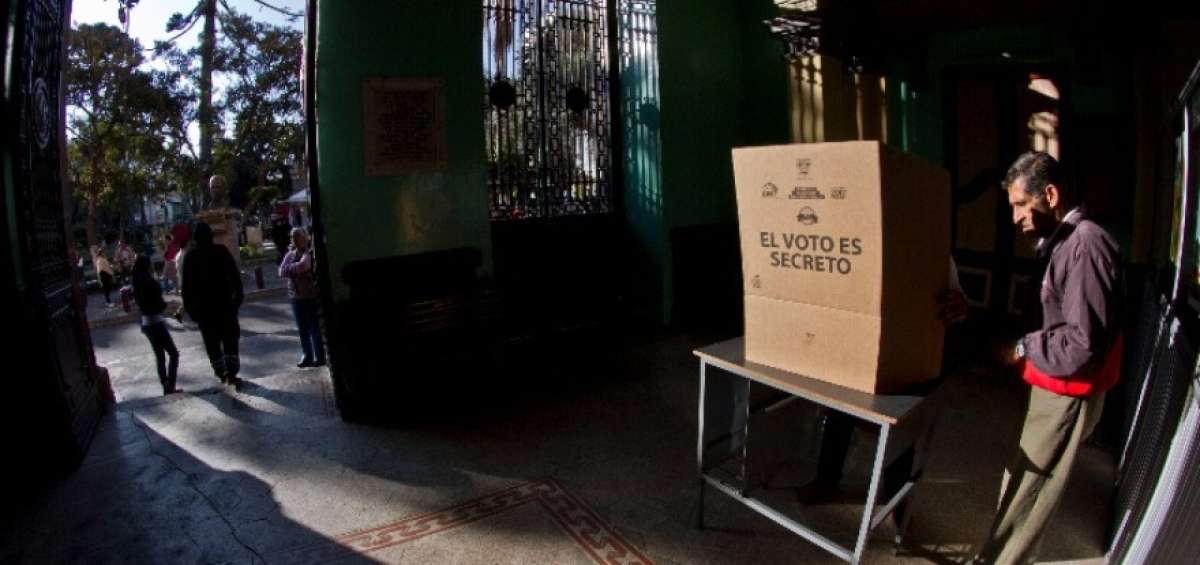 Los ecos e im&aacute;genes de la jornada electoral
