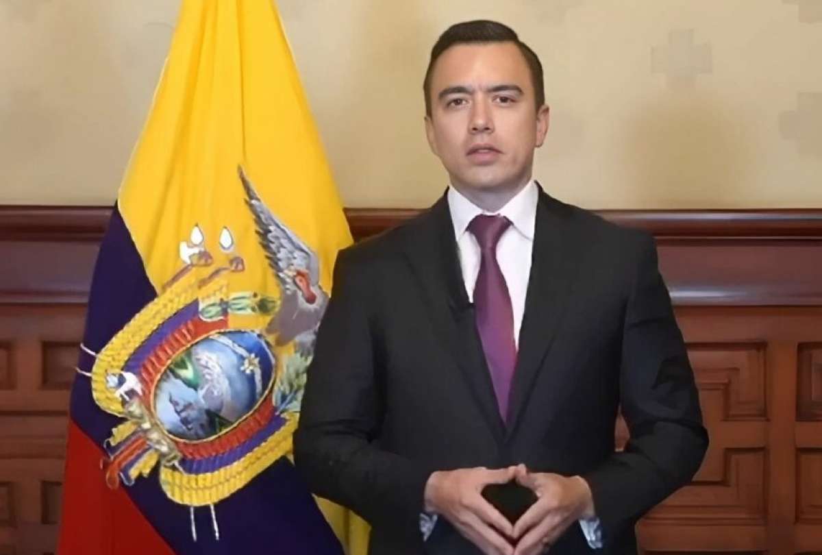 El presidente Daniel Noboa hizo tres anuncios: cambios en gabinete, alivio en planillas de luz y toque de queda. 