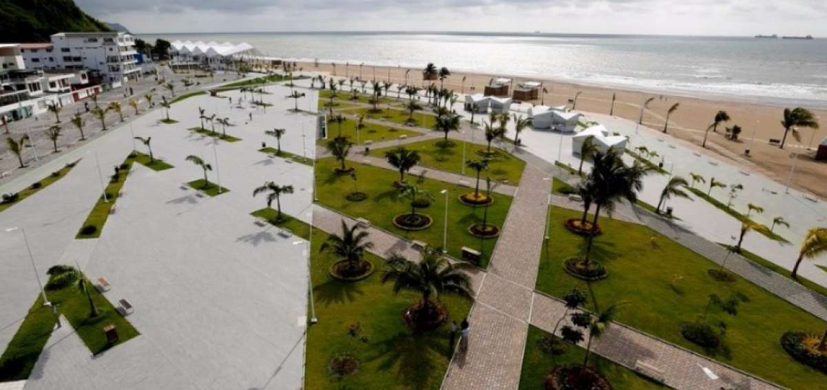 Se inaugur&oacute; Paseo-Malec&oacute;n en playa Las Palmas